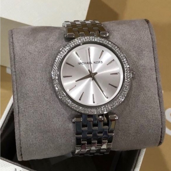 MICHEAL KORS DARCIA SILVER WATCH - Picture 10 of 10
